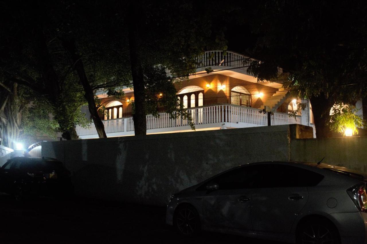 Murphy'S Villa Katunayake Exterior photo